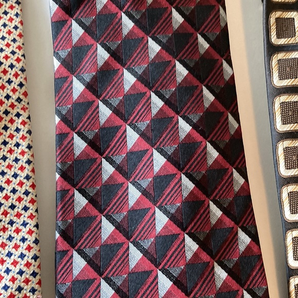 Assorted ties group of 4 - Picture 4 of 8